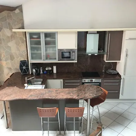 Sous Les Etoiles, Centre Historique, Ajaccio Apartment *